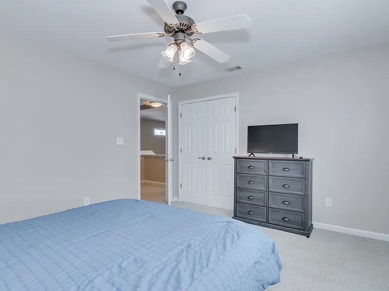 2044 Lillian Dr #1 — Photo 22