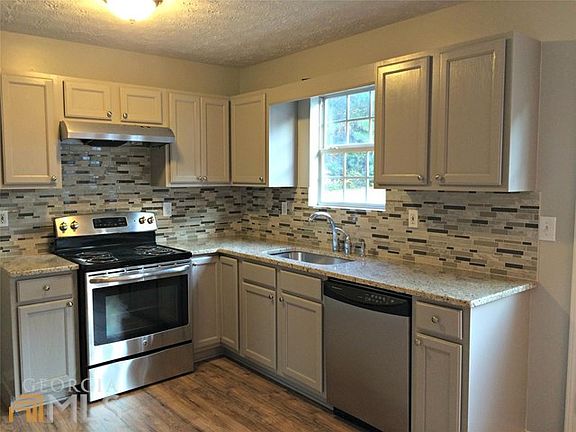 4th image of 707 Trickle Ln