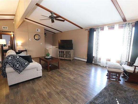 5th image of 812 Park Pl