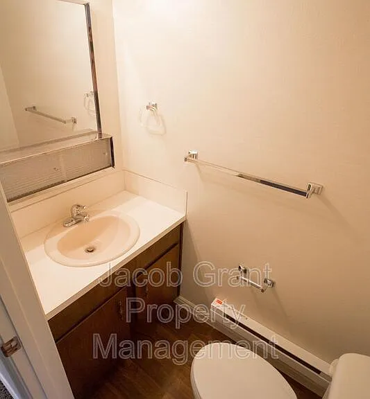 739 Whittier St — Photo 3