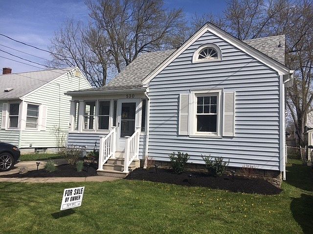 2nd image of 530 Locust St