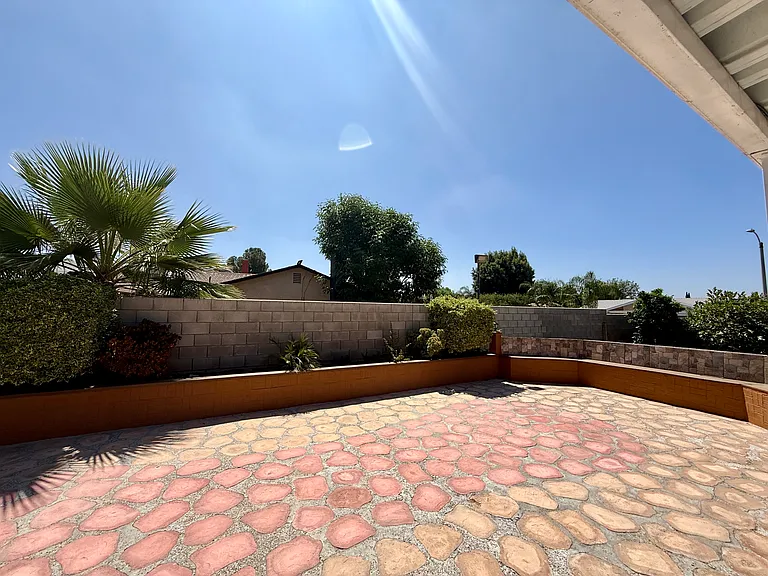 14340 Palmea Dr — Photo 26