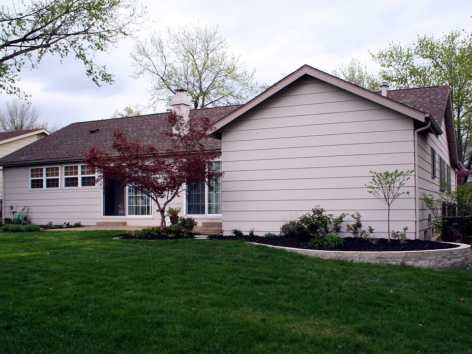 2nd image of 11850 Featherwood Dr