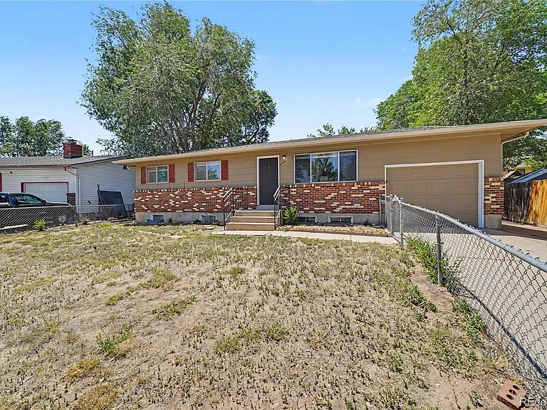 2414 Sonoma Dr — Photo 18