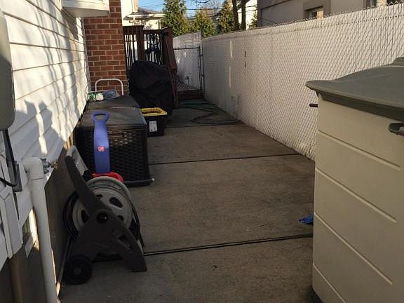 4th image of 13 Harvey Ave