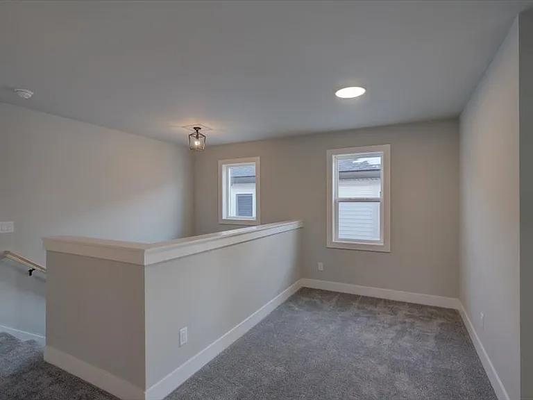 4880 Romaine Rd — Photo 15