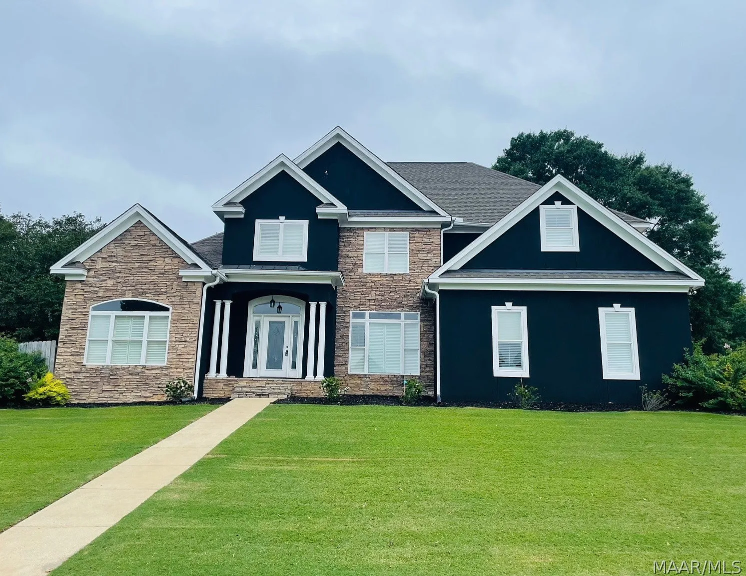 4 bed, 4.5 bath, 4636 sqft, $3,750 — Photo 1
