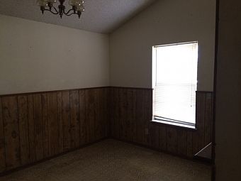 5th image of 1009 Yoblanda Dr