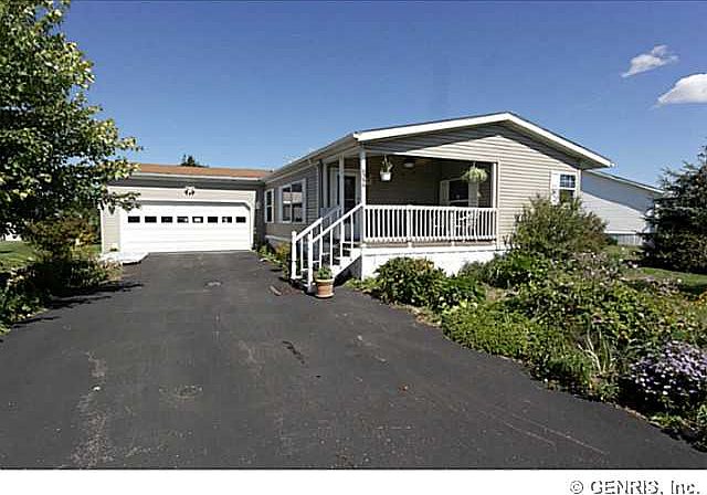 1st image of 6396 Roberts Dr #201