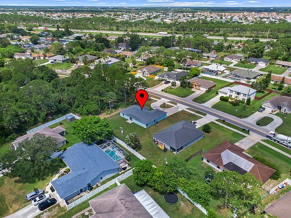 5th image of 637 NW Bayshore Boulevard