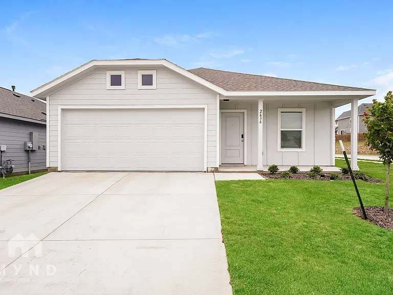 2636 Mistwood Dr — Photo 1