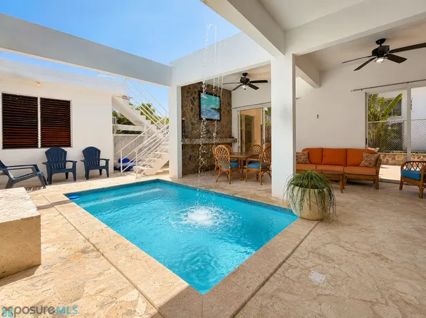 305 Betances, Cabo Rojo, PR 00623