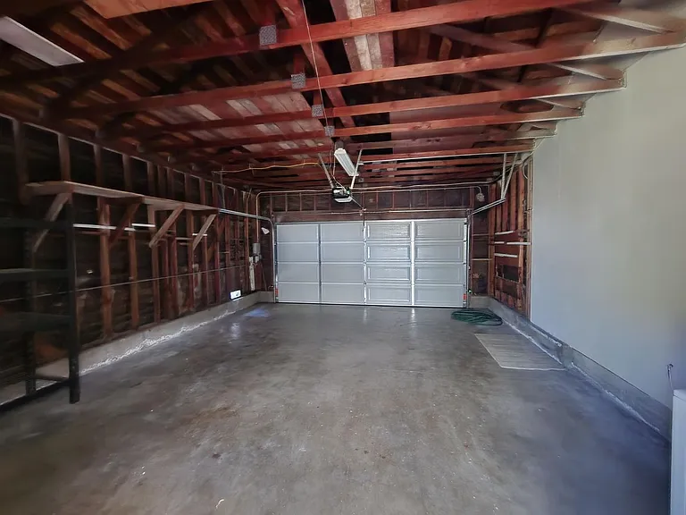 5641 Tilburg Dr — Photo 25