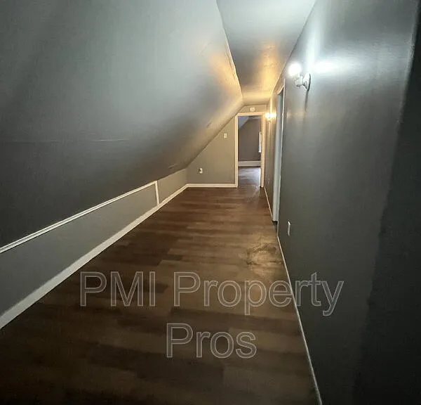 1516 S Union St — Photo 6