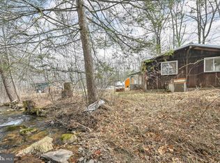232 Bear Creek Rd, Schuylkill Haven, PA 17972