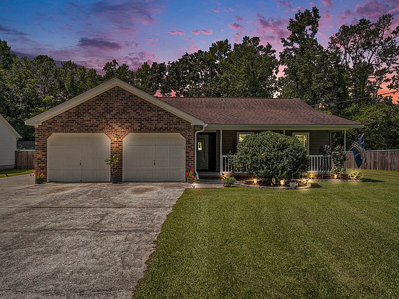 5th image of 8679 Deerwood Dr
