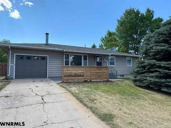 712 S Maple St, Kimball, NE 69145