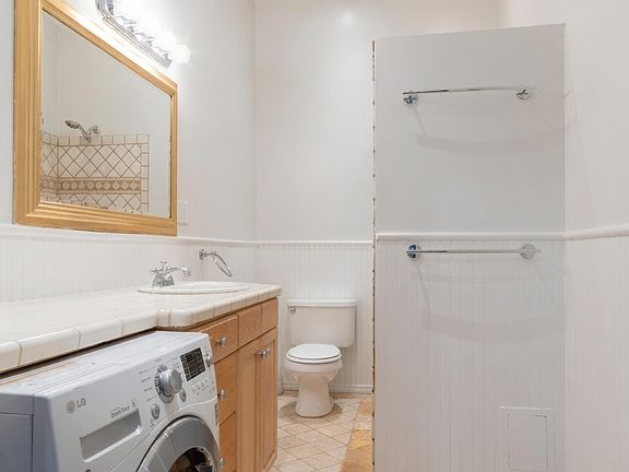 5th image of 110 E 17th St APT 2R