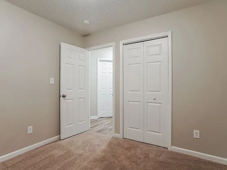 353 Amherst Creek Dr — Photo 15