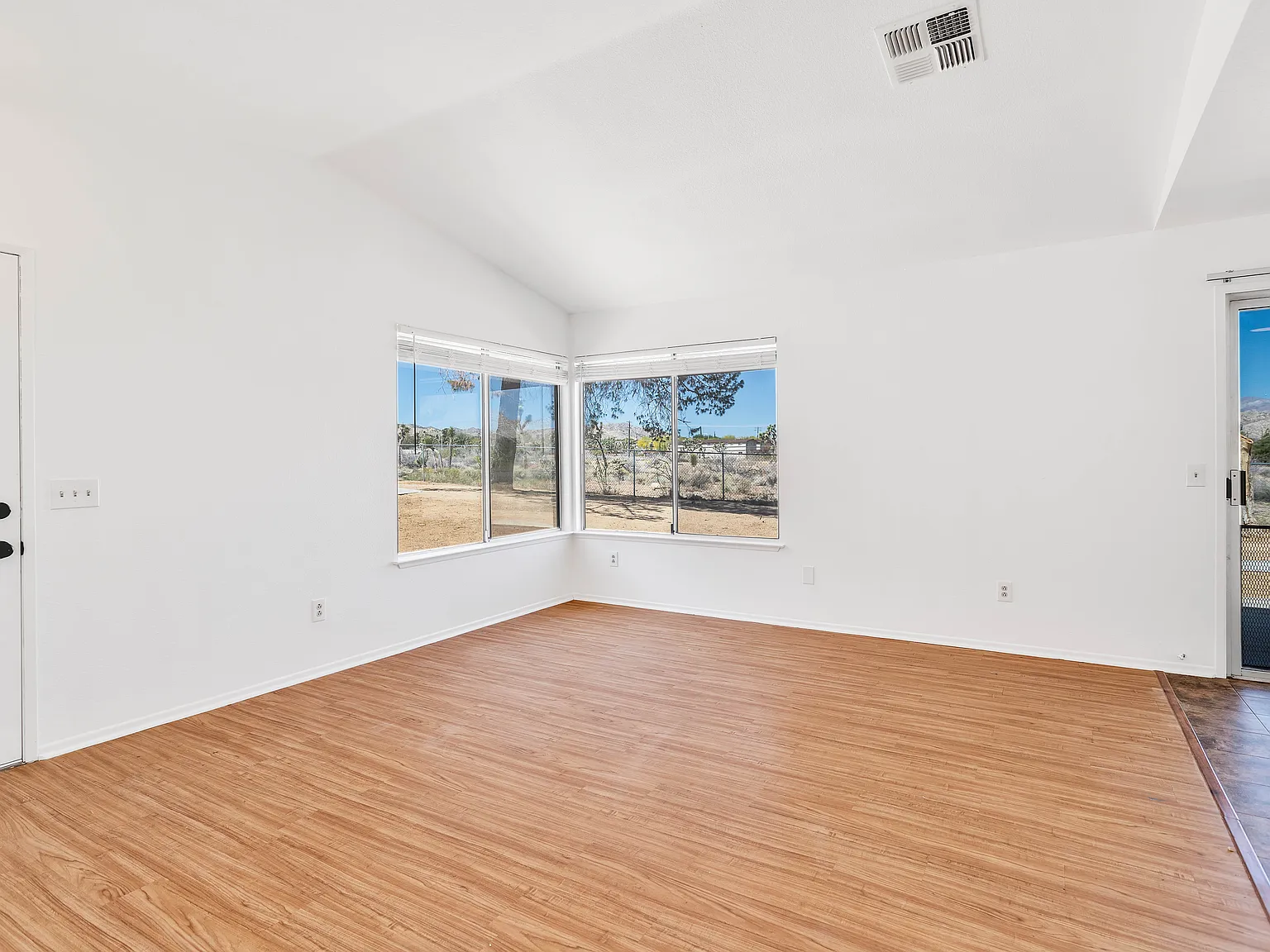 7208 Palo Alto Ave — Photo 4