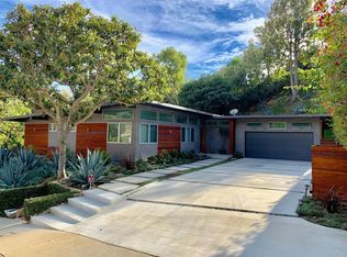 16636 Pequeno Pl, Pacific Palisades, CA 90272