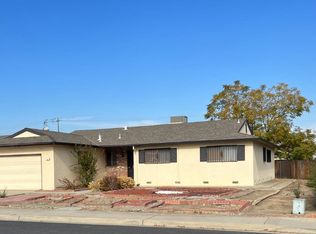 9 W Norwich Ave, Clovis, CA 93612