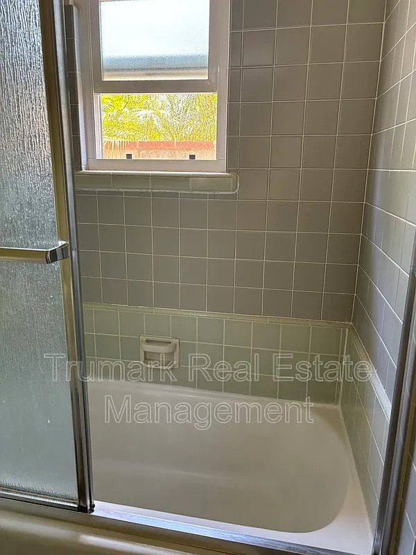 1 bed, 1.0 bath, $1,550 — Photo 4