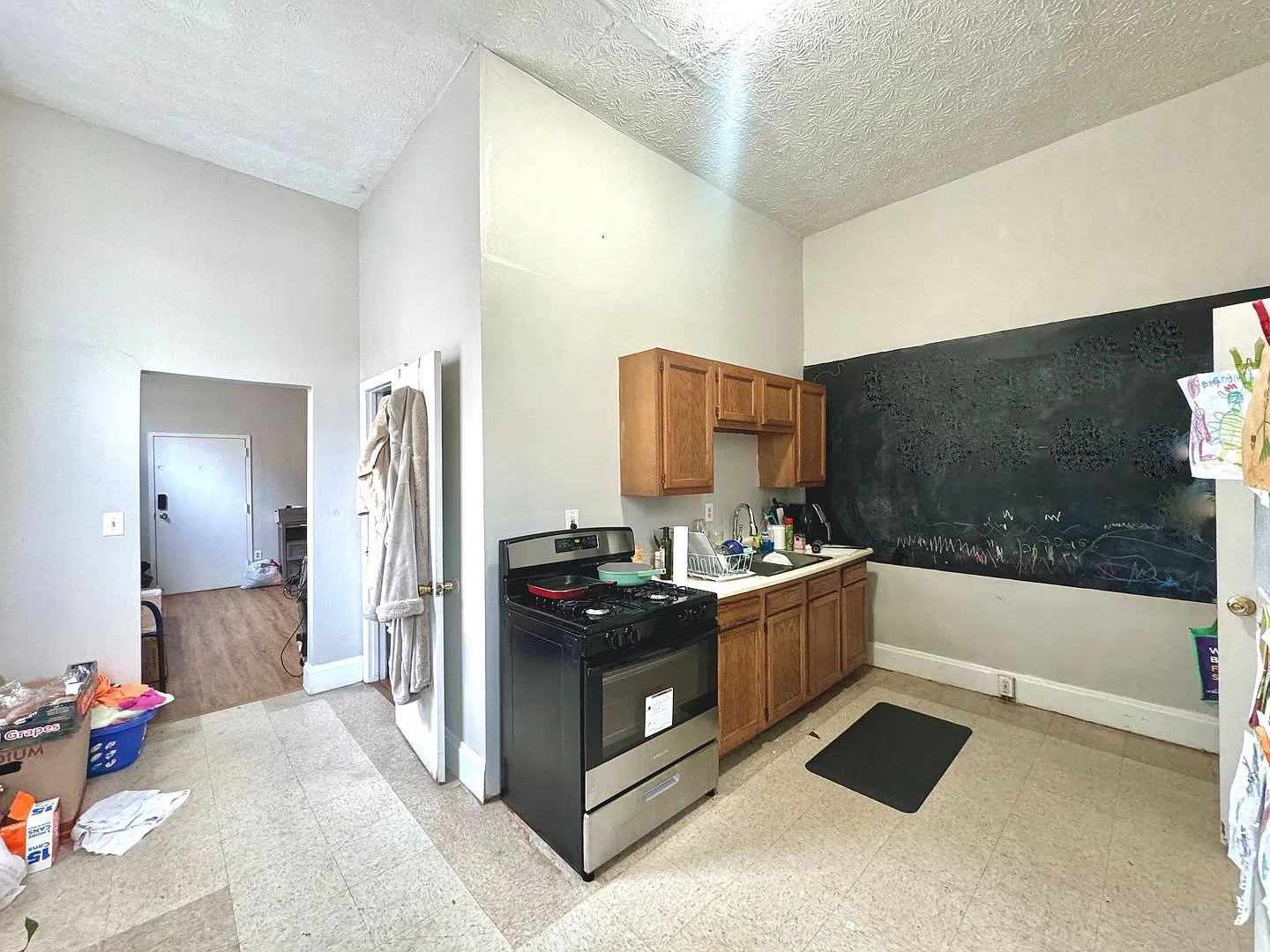 122 Parker Apartments — Photo 4
