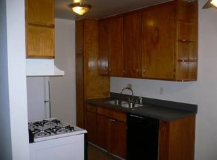 18611 Clark St APT 5, Tarzana, CA 91356