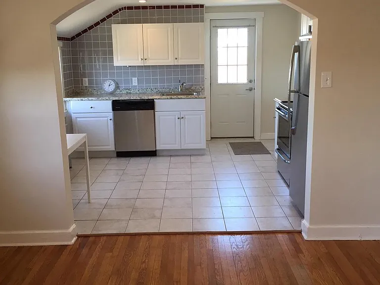 213 W 10th Ave #2 — Photo 2