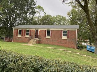 203 Hampton Rd, Columbia, TN 38401