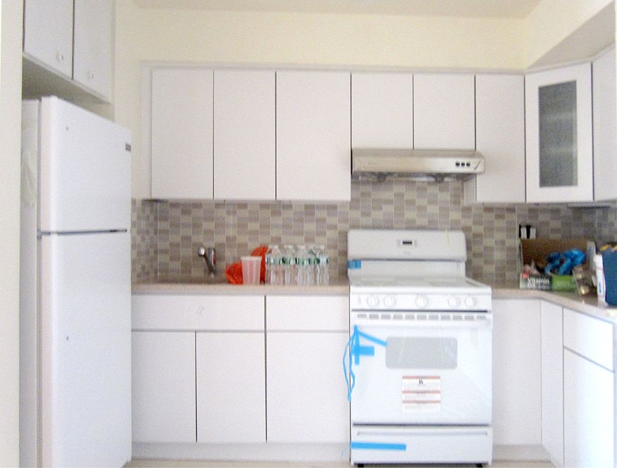 1st image of 251 Robinson Ave #2