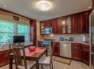 7 Michael Ct, Old Bridge, NJ 08857