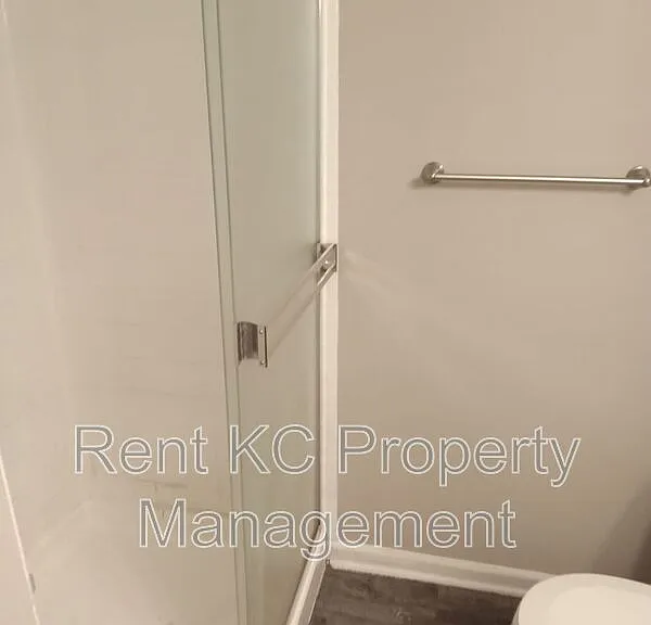 7013 Orchard St — Photo 43