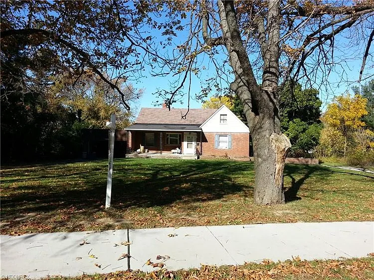 22614 Center Ridge Rd photo 1