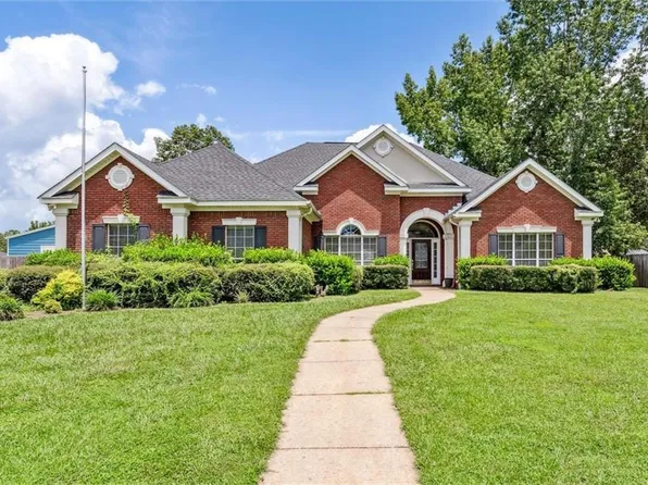 467 Daphne V St, Satsuma, AL 36572