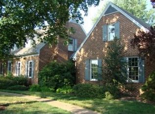 530 Fairway Dr, Harrisonburg, VA 22802