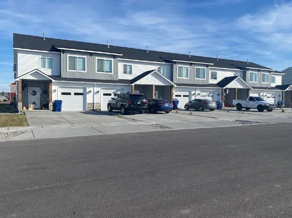 467 Huckleberry Ln, Sugar City, ID 83448