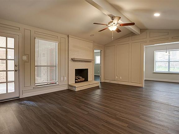 5th image of 1732 Rosemeade Cir