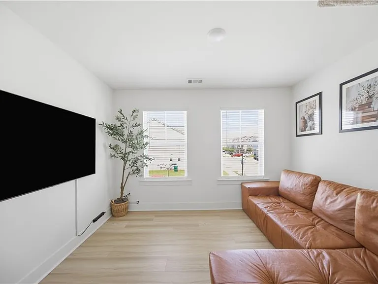 2360 Rex Dr — Photo 18