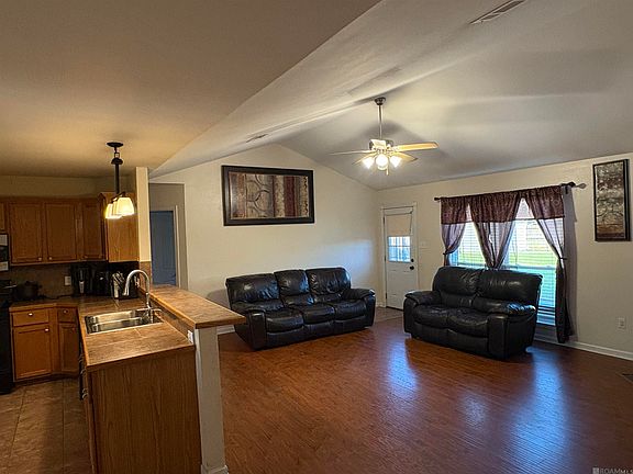 5th image of 23910 Rosemont Ave