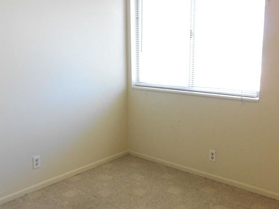 5th image of 326 E Redondo Ave APT 20