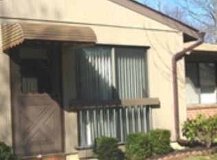 112 Manchester Ct, Red Bank, NJ 07701