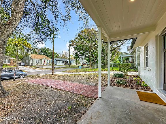 4th image of 5128 SUNDERLAND Road