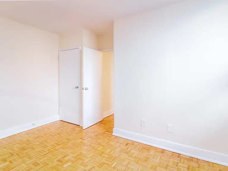 95 Havenbrook Blvd — Photo 18