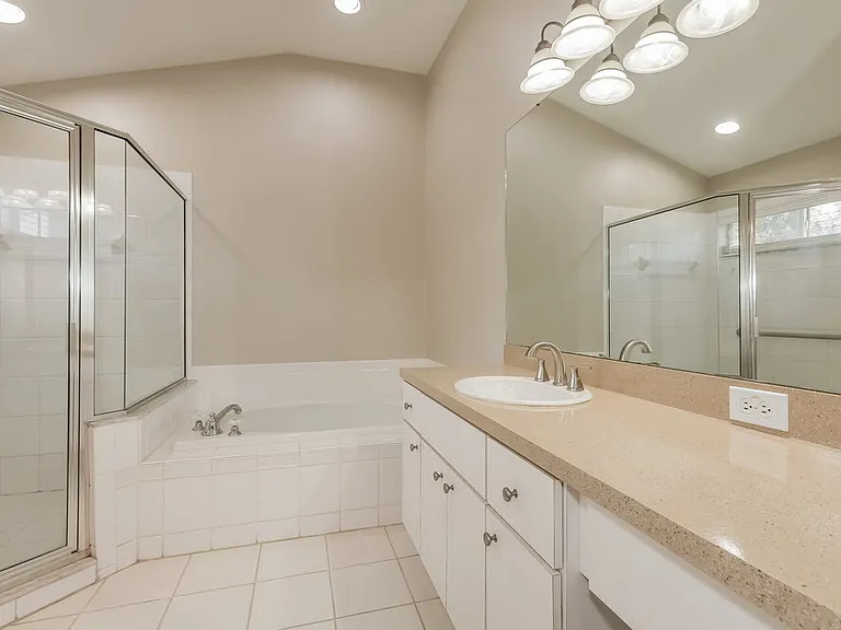 2010 Berry Lake Dr — Photo 11