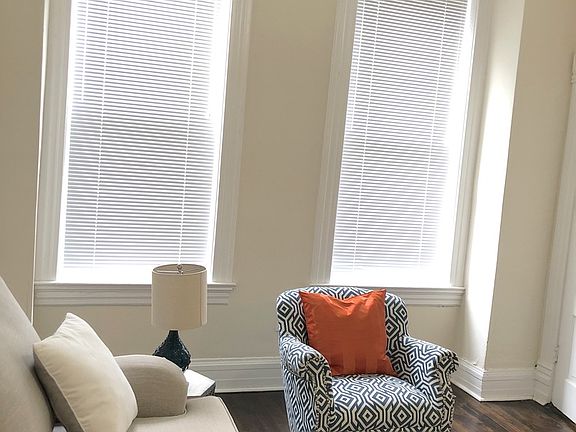 3rd image of 2117 W McLean Ave APT 1F