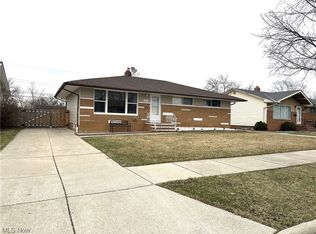 6835 Reid Dr, Parma Heights, OH 44130