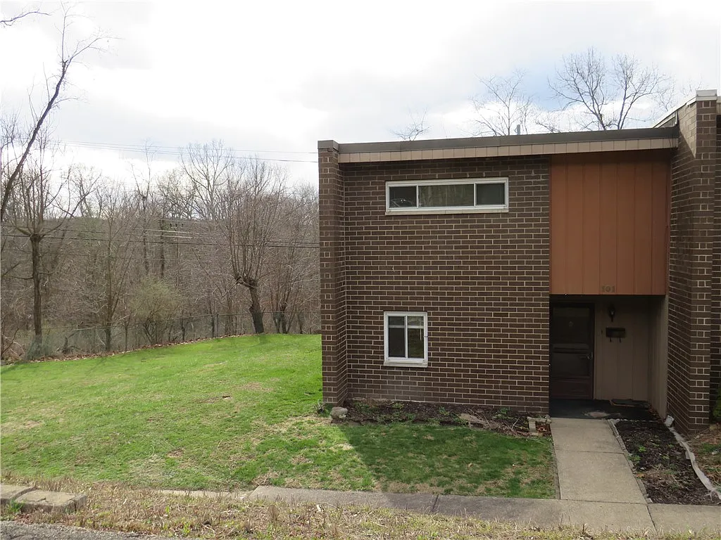 101 Rivermont Ct #101 photo 1
