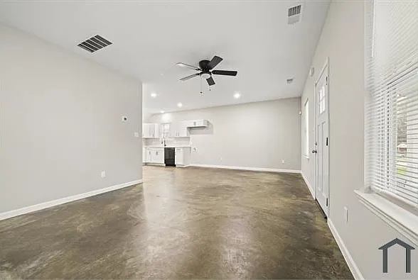 4 bed, 1665 sqft, $1,750 — Photo 4